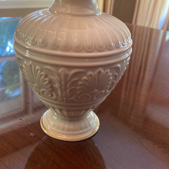 Vase - Picture 4 of 4